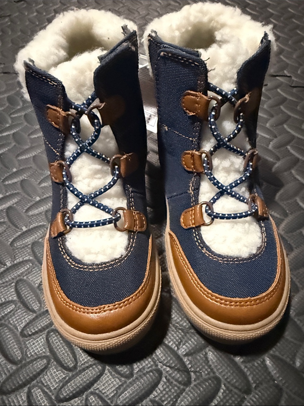 Old Navy Navy and Brown Sherpa-Lined Kids Winter Boots
